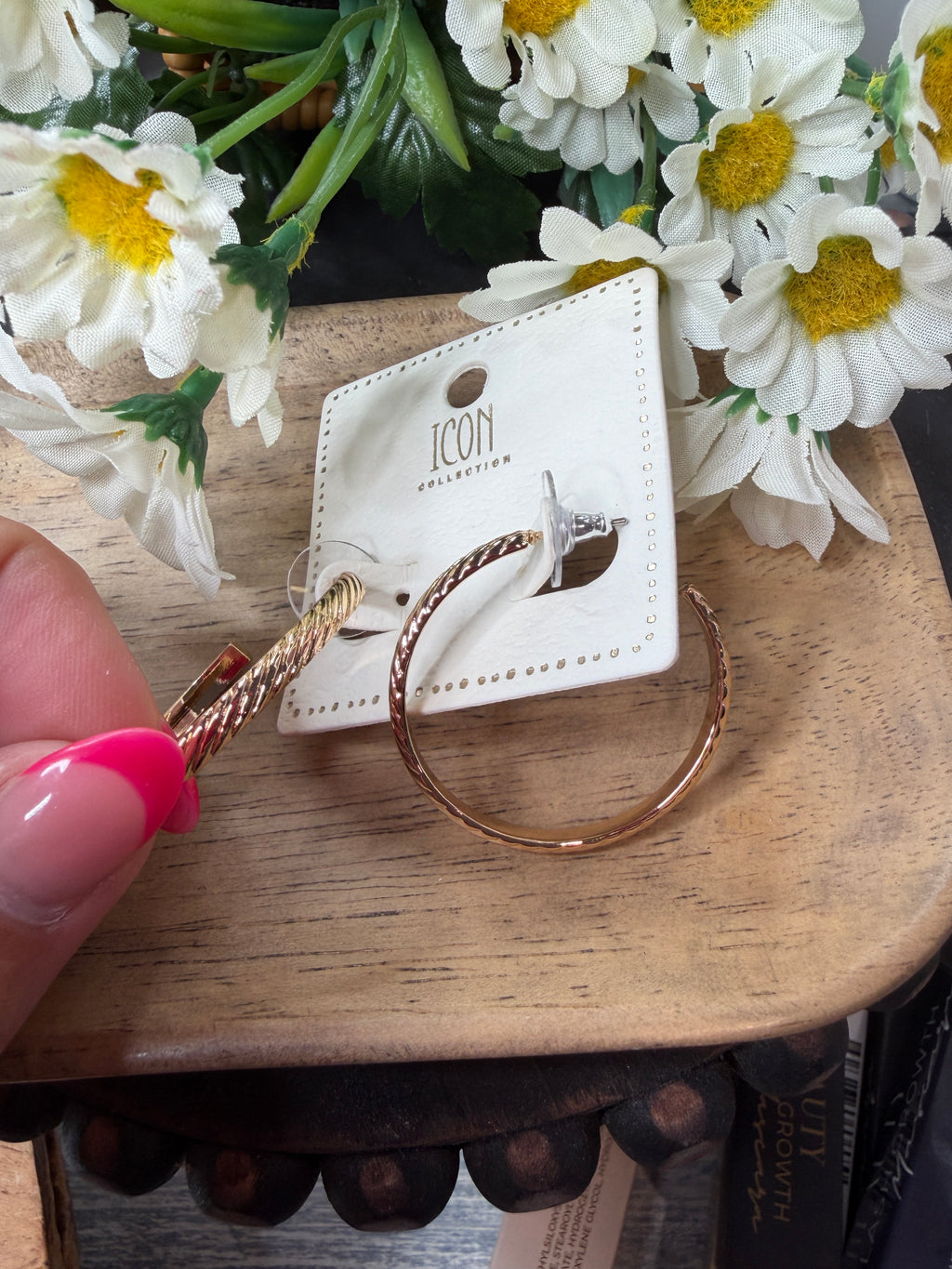 Twist & Shine Hoops
