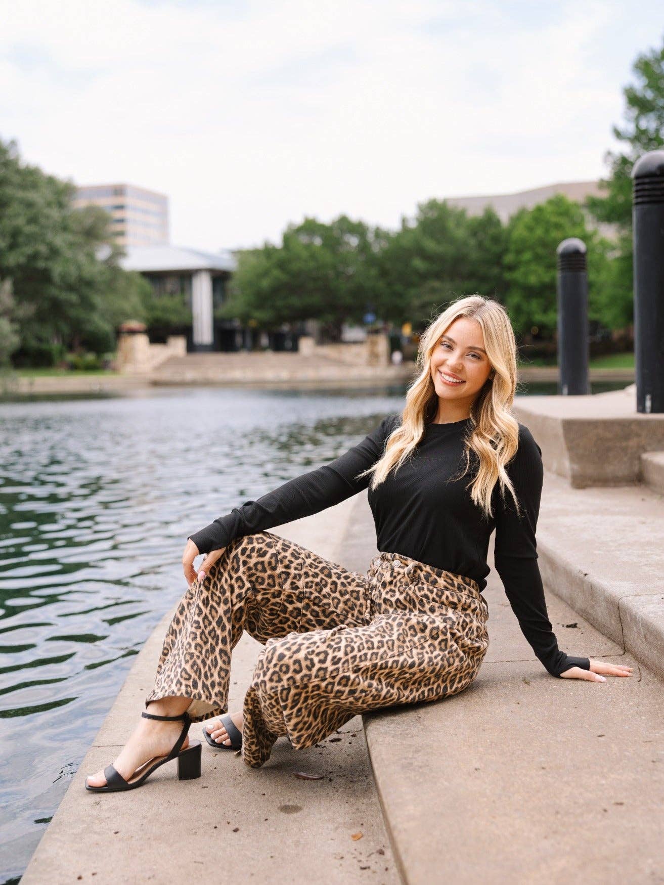 Essential Ribbed Black Top