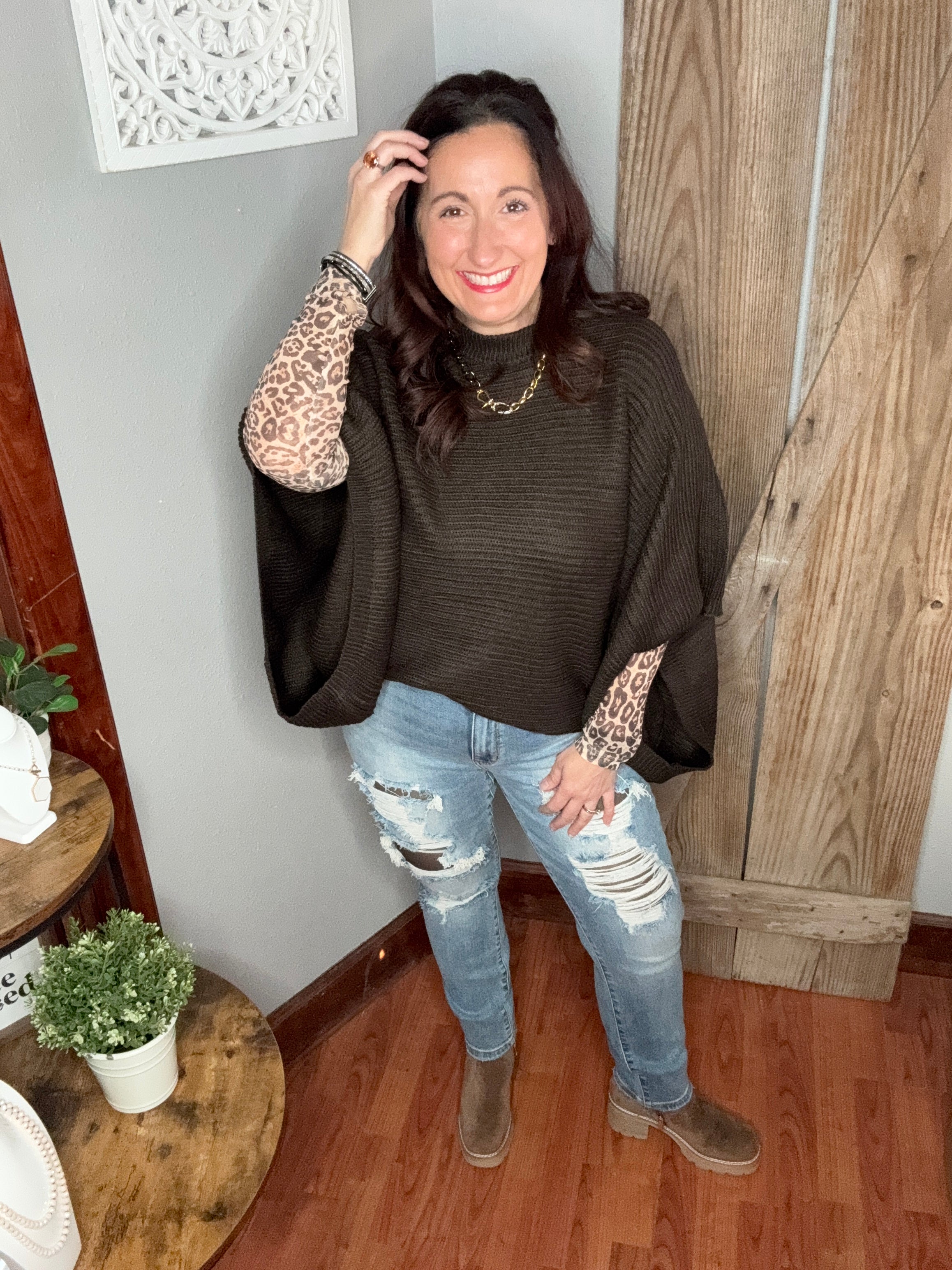 Meg Pullover Poncho Chocolate