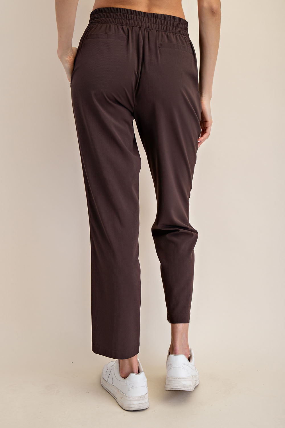 CRINKLE WOVEN ANKLE TROUSER