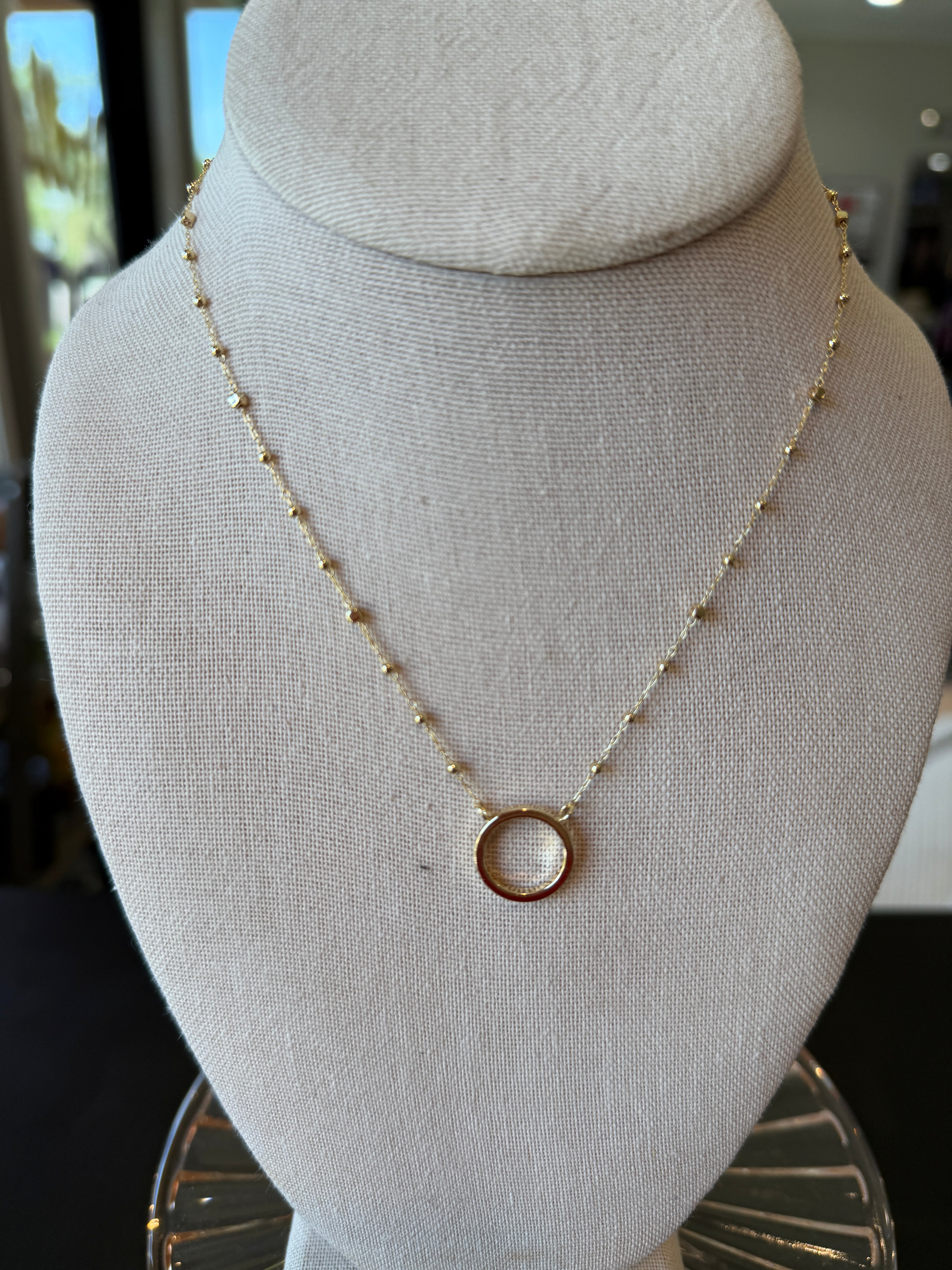 Barely There Beauty Necklace