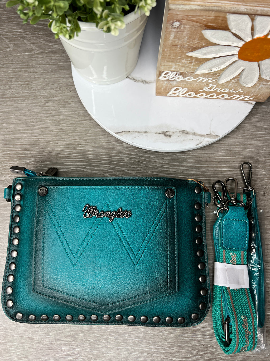 Wrangler Rivets Crossbody