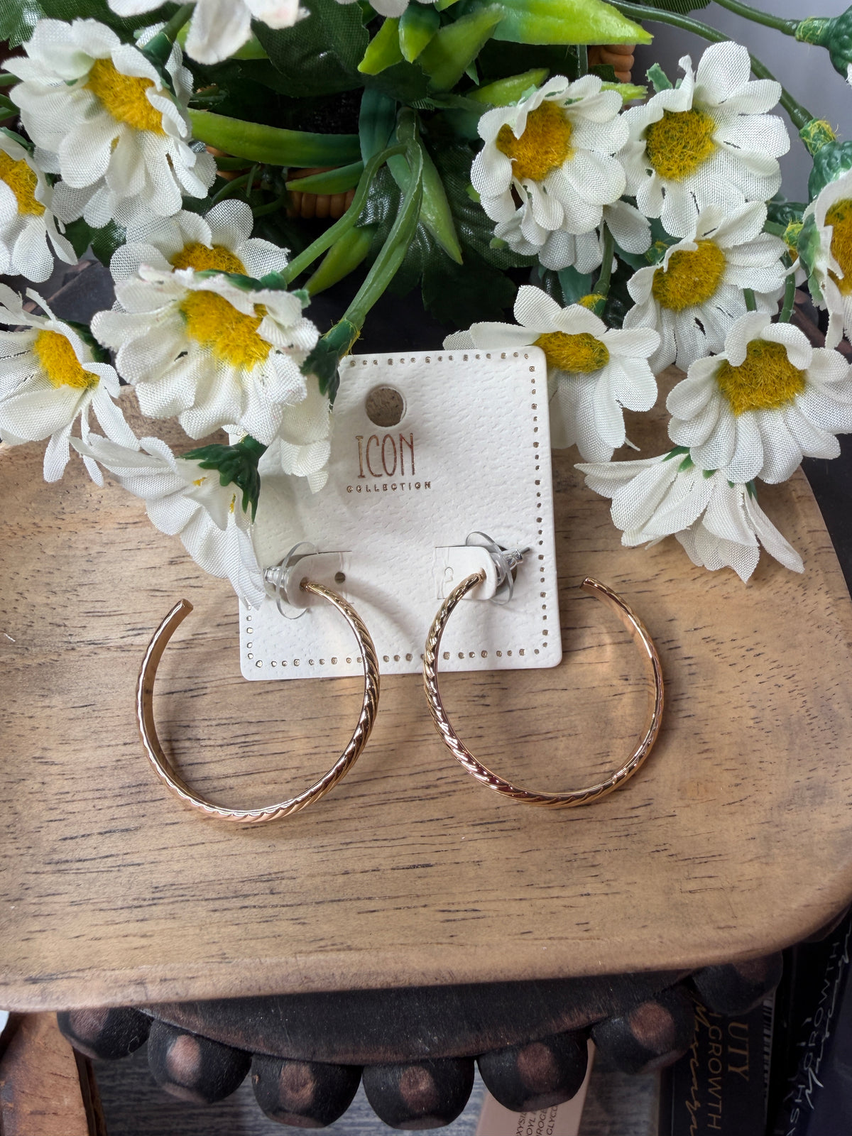 Twist & Shine Hoops