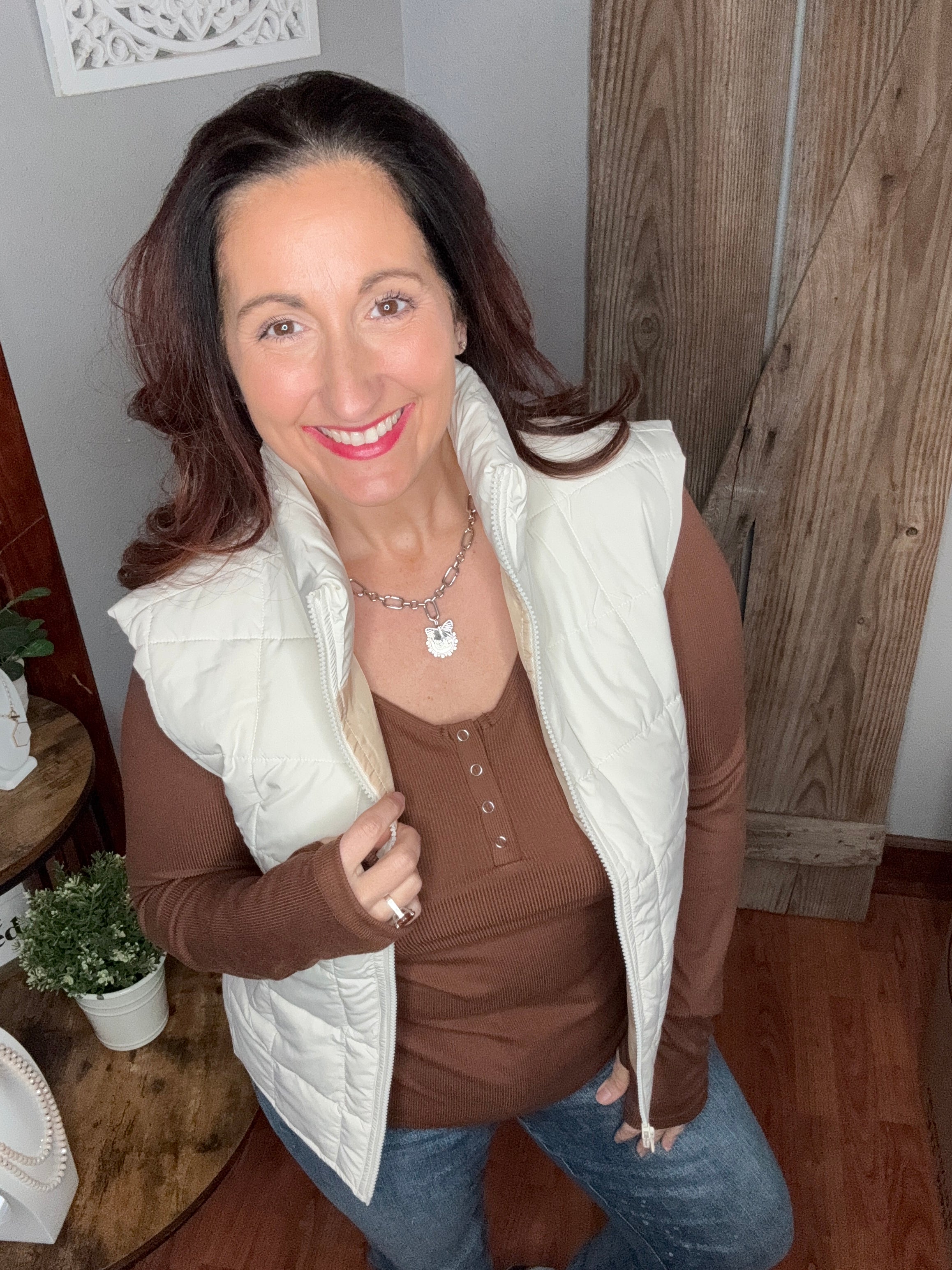 Chic Puffer Vest Ivory