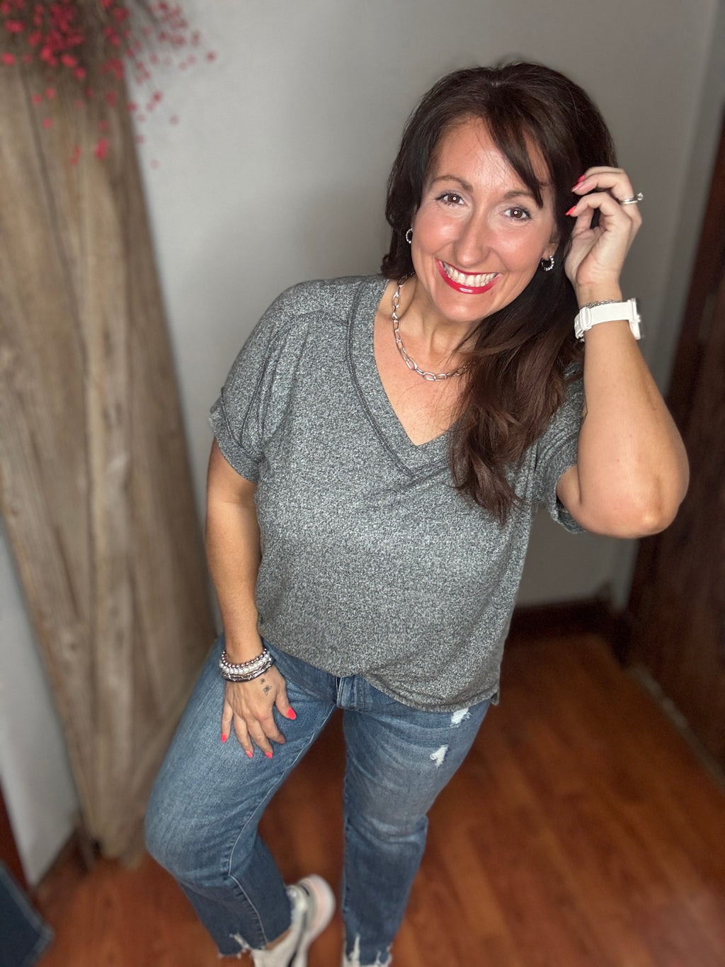 The Luxe V Top- Black