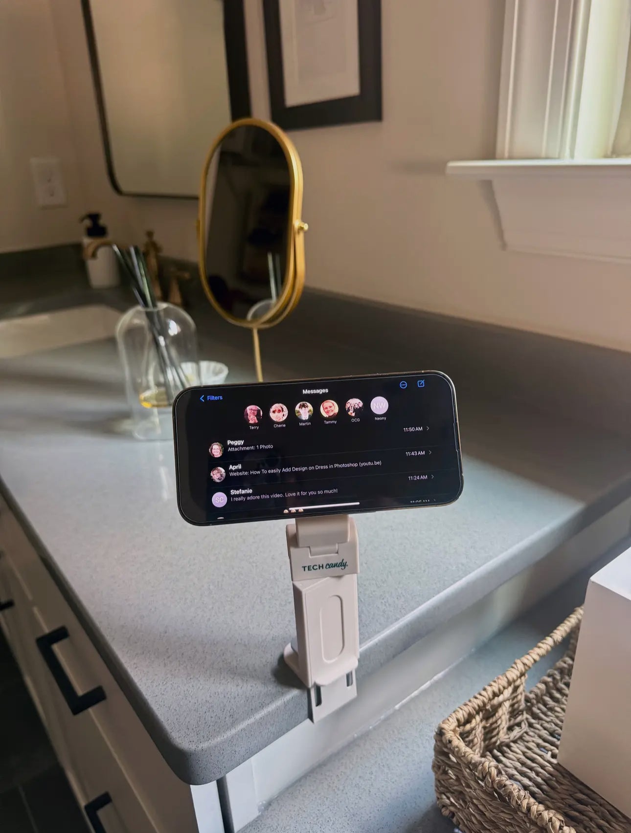 Hold it Tight Right There