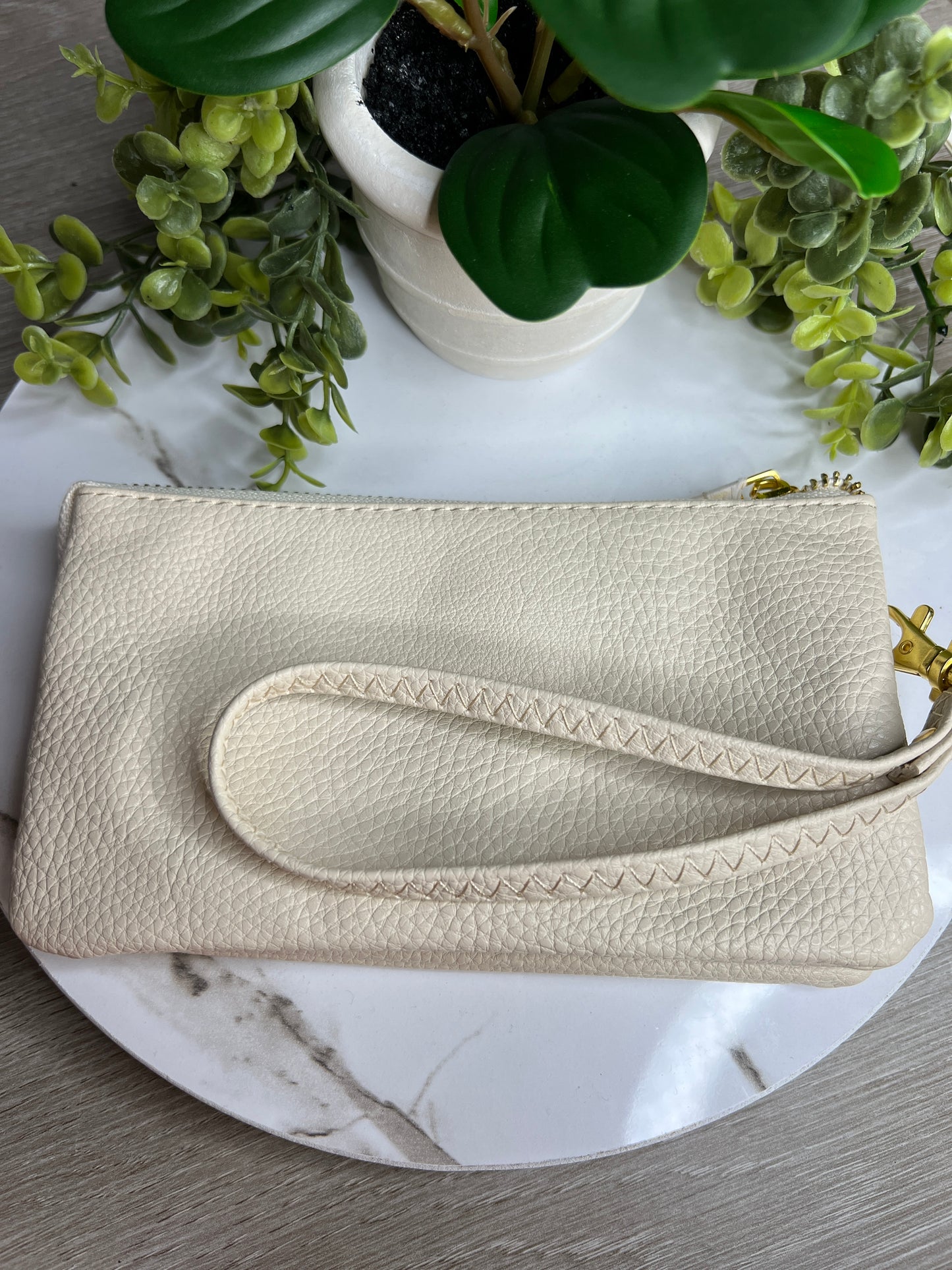 The Perfect Wristlet Wallet