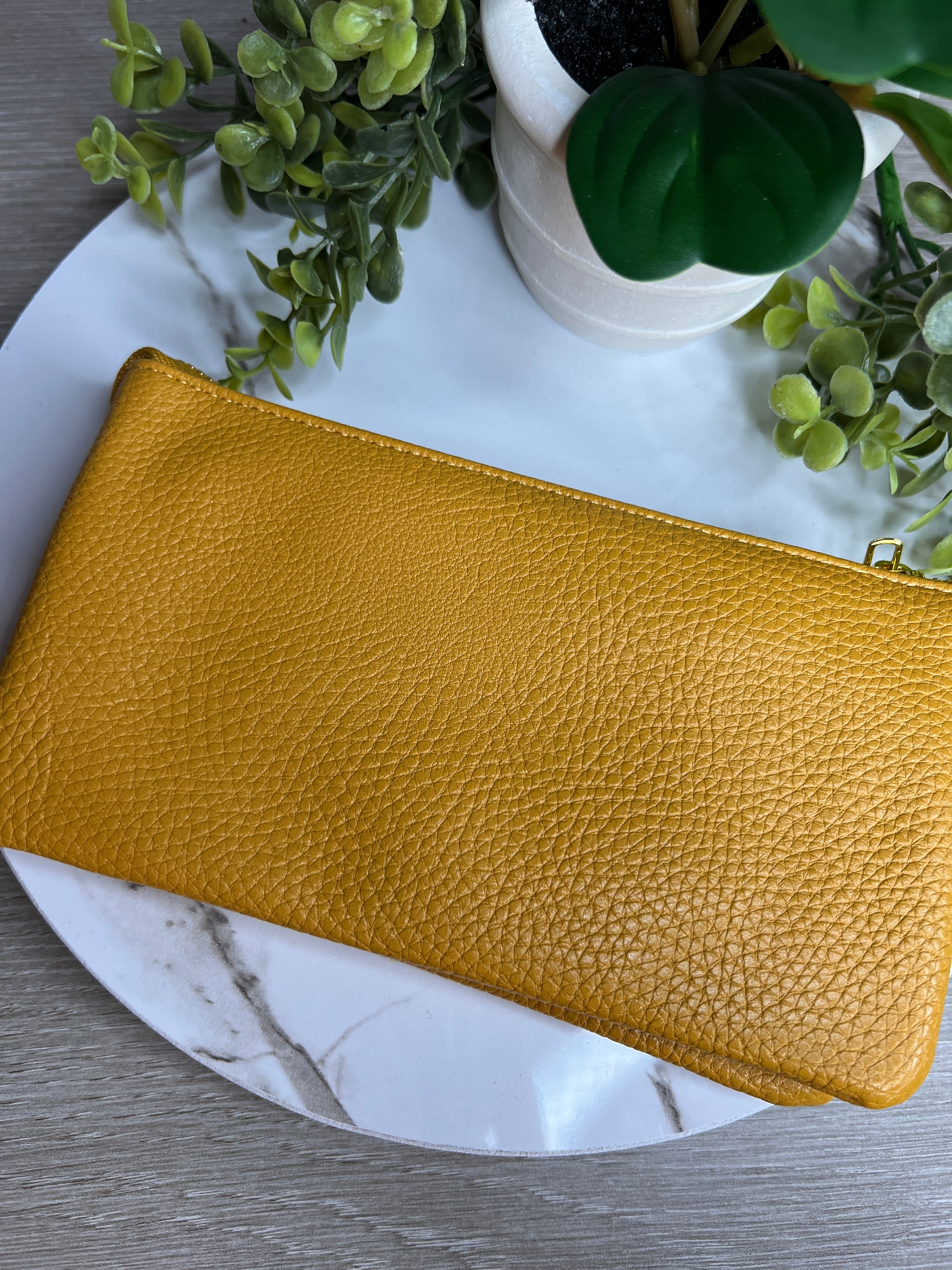 The Perfect Wristlet Wallet